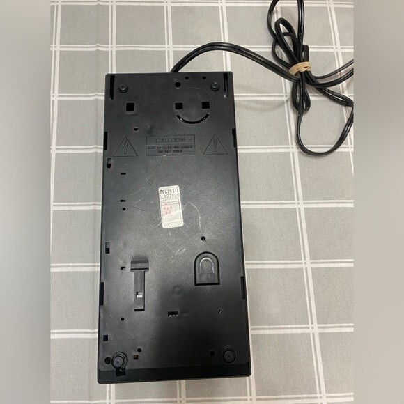 Kinyo Super Slim VHS UV-413 Video Cassette Rewinder Tested Works Great - Picture 2 of 3